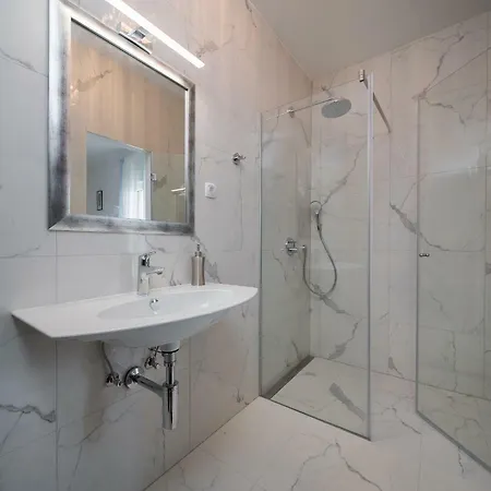 Mk-elegant With A Sea View Balcony Trogir